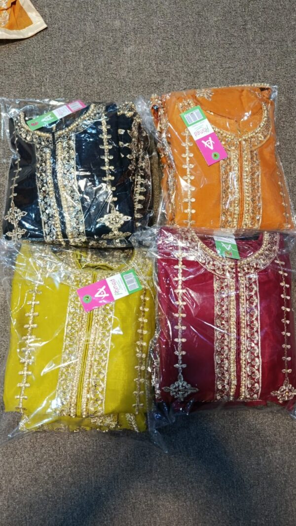 Handmade Embroidered Lahanga